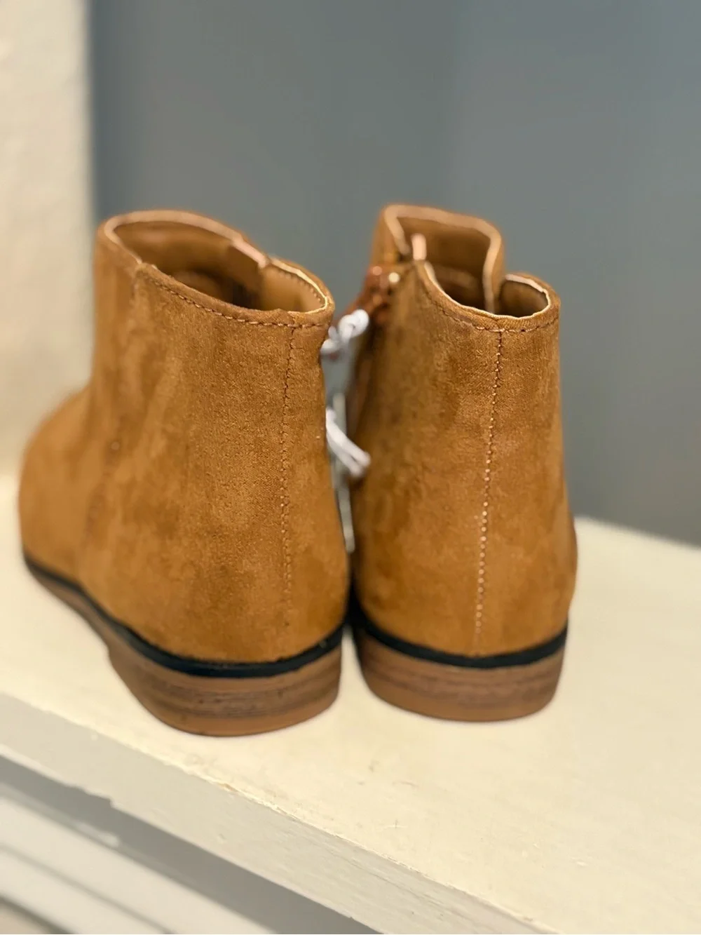 Cat & Jack Penelope Faux Suede Bootie Camel Unisex Kids Size 9 Flexible Outsole